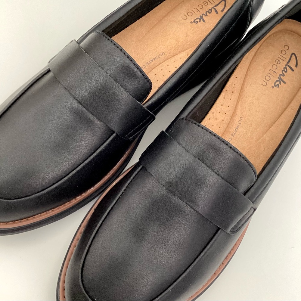 \Clarks\• NWT Sharon Gracie Slip-On Loafer Flats - Picture 3 of 12